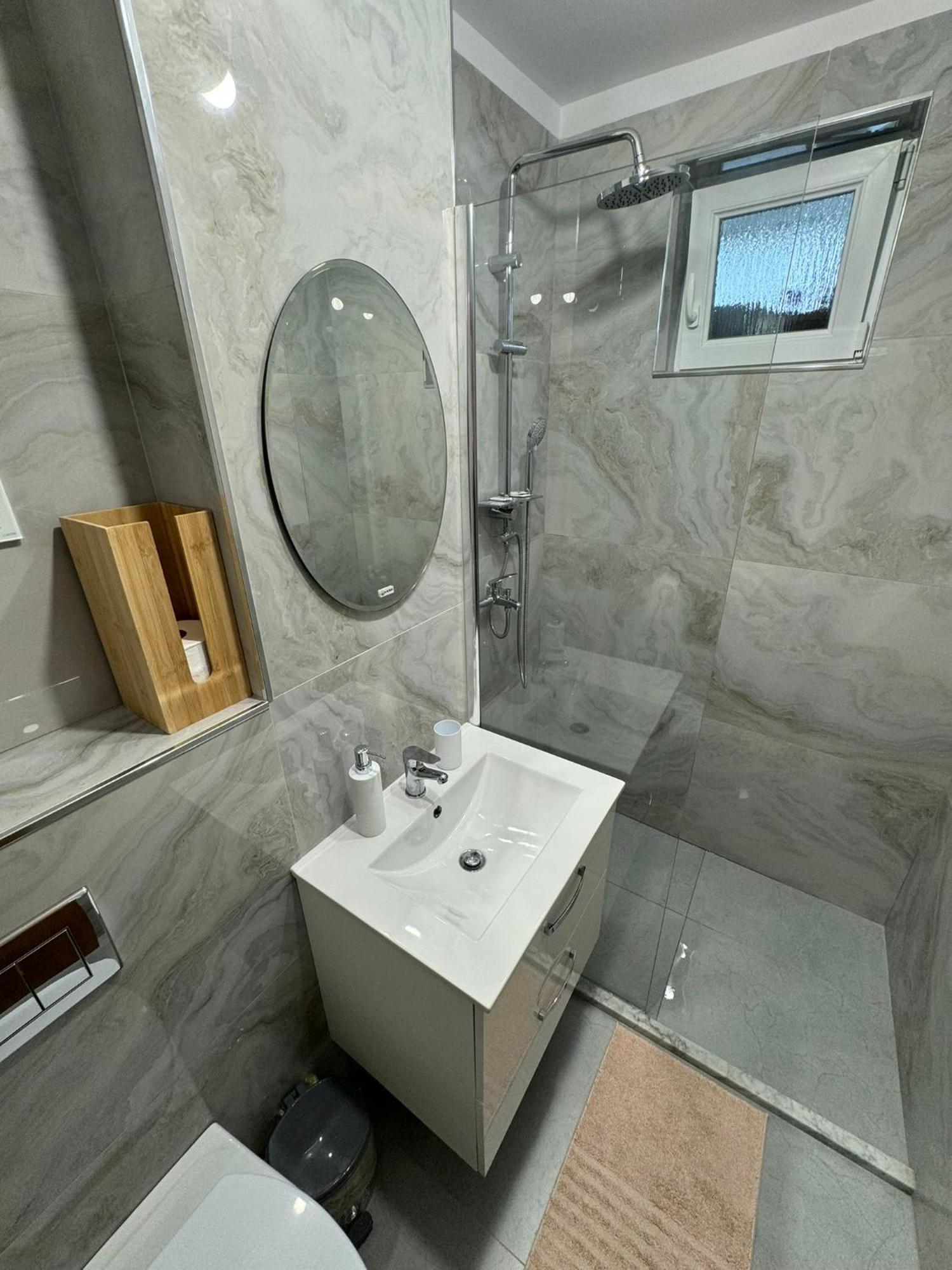 Apartament Central Râmnicu Vâlcea Buitenkant foto